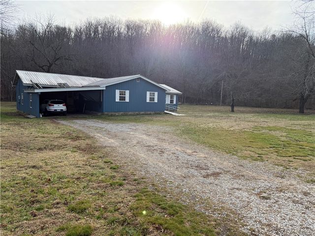 660 Highway 71, Winslow, AR 72959