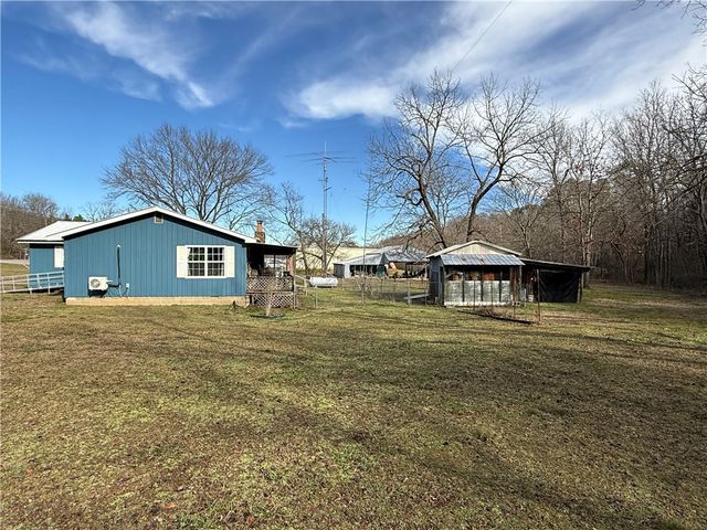 660 Highway 71, Winslow, AR 72959