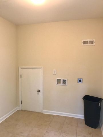 205 Weber Road H, Summerville, SC 29483