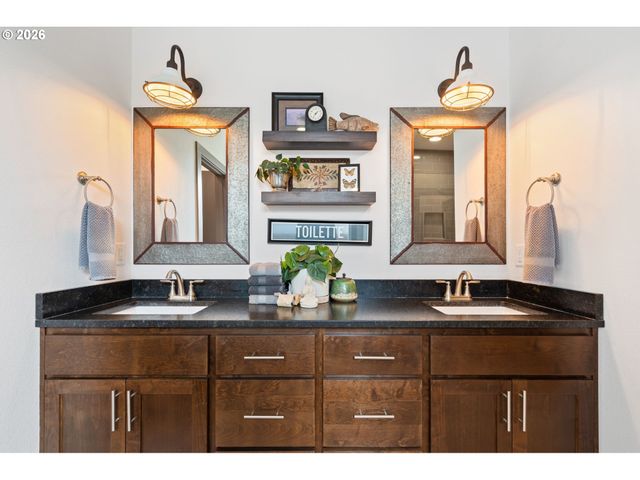 9819 Ne 112TH Cir, Vancouver, WA 98662