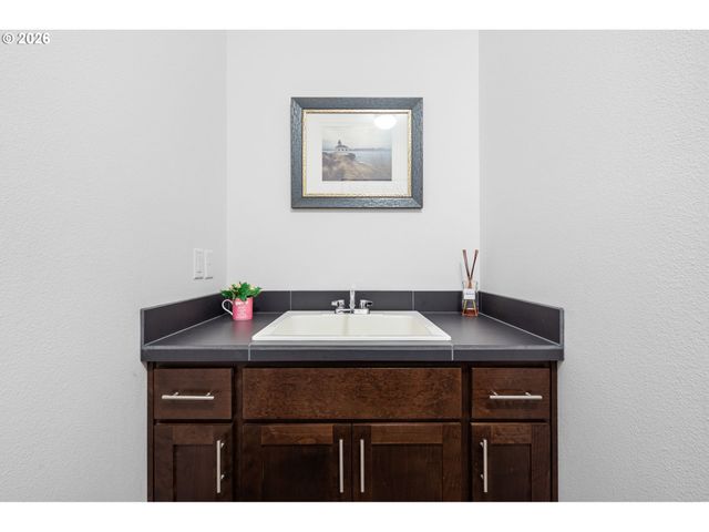 9819 Ne 112TH Cir, Vancouver, WA 98662