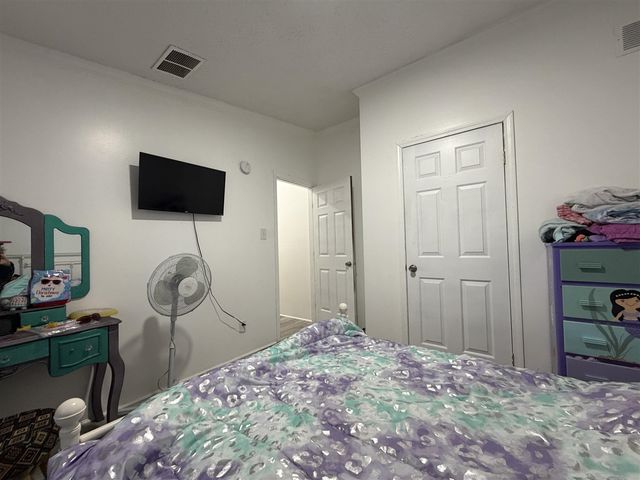 1318 Morgan Avenue, Muskegon, MI 49442