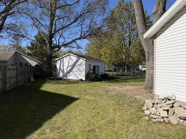 1318 Morgan Avenue, Muskegon, MI 49442