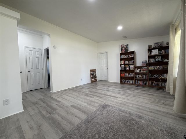1318 Morgan Avenue, Muskegon, MI 49442