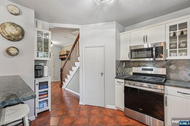 414 Hancock Place, Fairview, NJ 07022