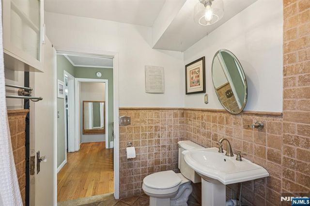 414 Hancock Place, Fairview, NJ 07022