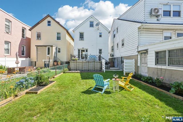 414 Hancock Place, Fairview, NJ 07022