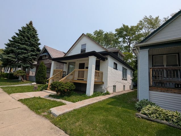 10515 S Perry Avenue, Chicago, IL 60628