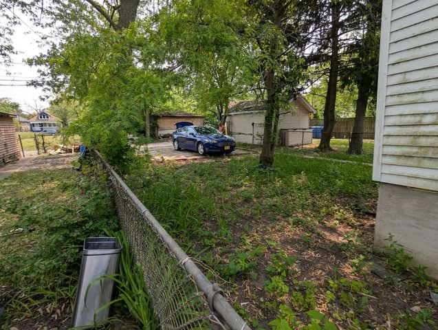 10515 S Perry Avenue, Chicago, IL 60628