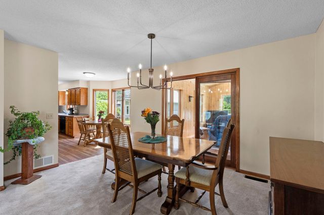 2733 Neal Avenue N, Stillwater, MN 55082