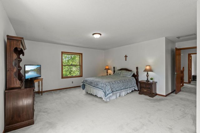 2733 Neal Avenue N, Stillwater, MN 55082