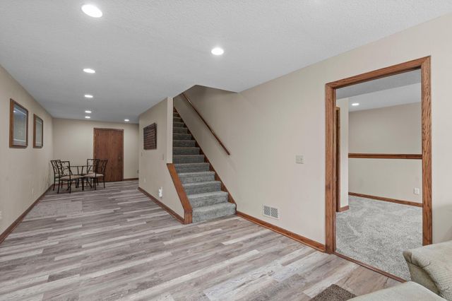 2733 Neal Avenue N, Stillwater, MN 55082