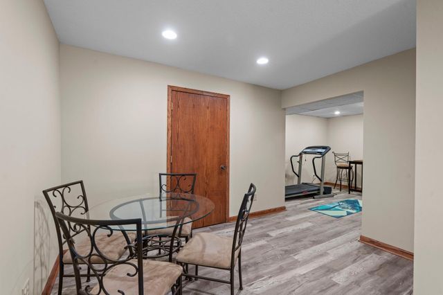 2733 Neal Avenue N, Stillwater, MN 55082