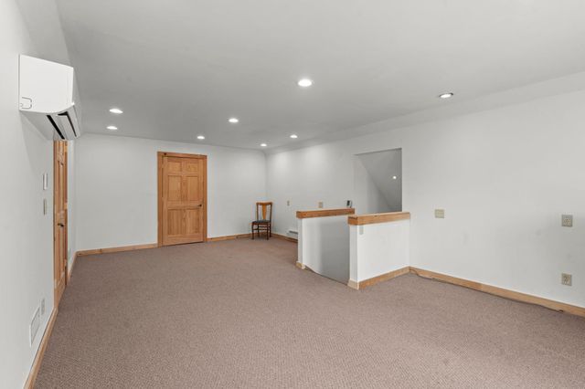 2733 Neal Avenue N, Stillwater, MN 55082