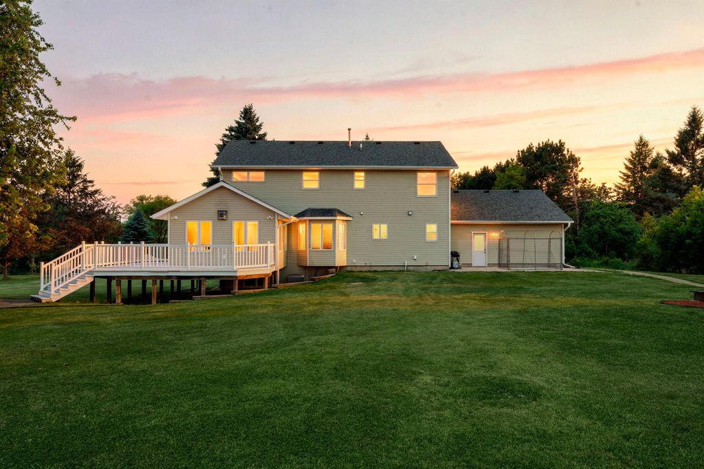 2733 Neal Avenue N, West Lakeland Twp, MN 55082 — photo 4