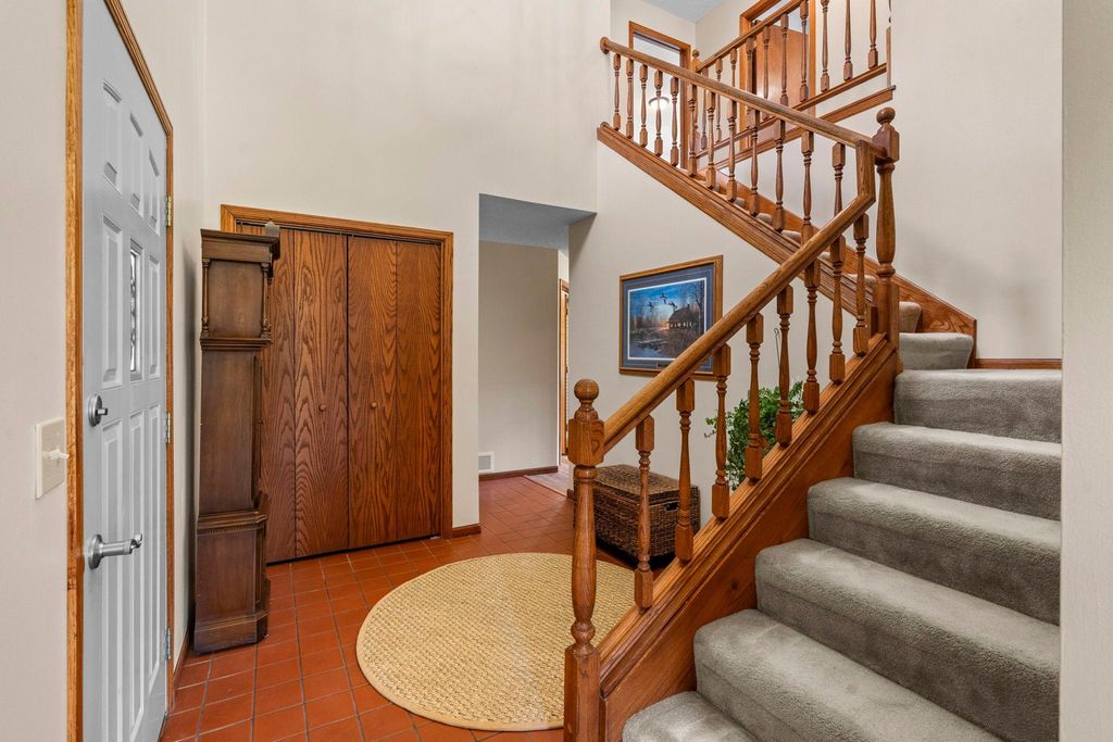 2733 Neal Avenue N, West Lakeland Twp, MN 55082 — photo 5