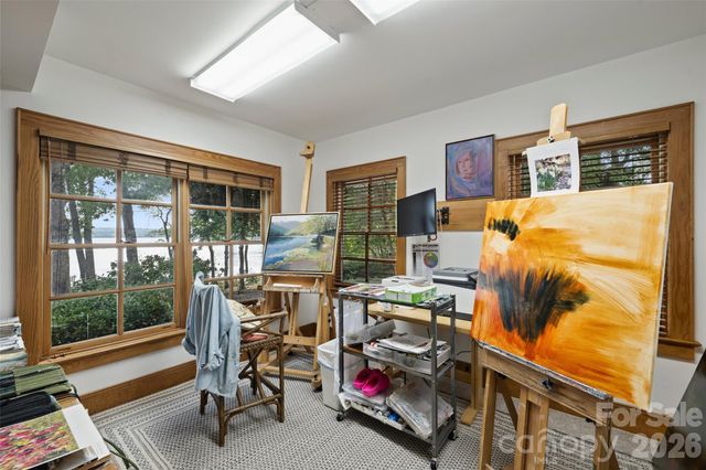 602 Pearl Bay Drive, New London, NC 28127