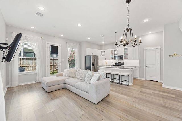 8422 Berry Green Lane, Houston, TX 77022