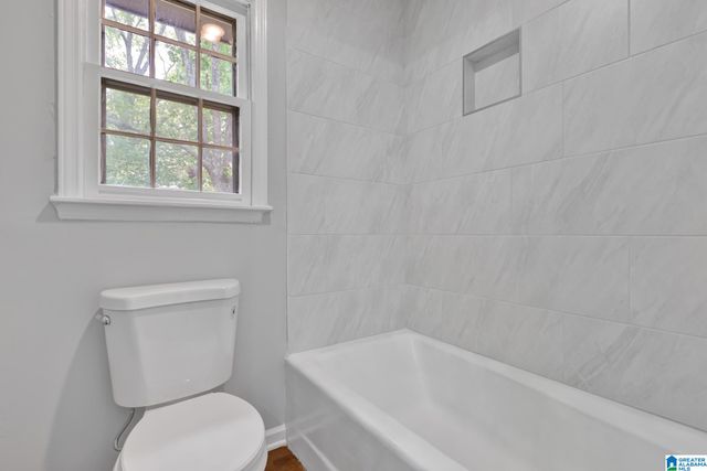 2416 NW 6TH PLACE, Center Point, AL 35215