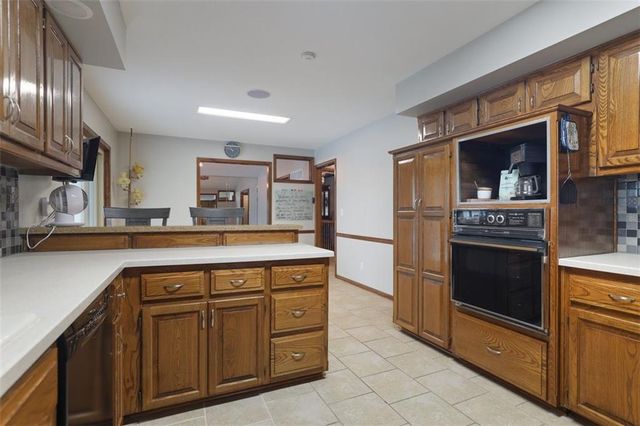 16814 NE 116TH Street, Liberty, MO 64068
