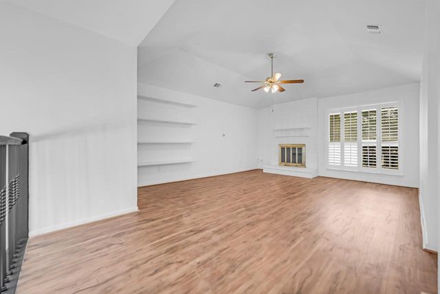 1910 Wildwood Lane, Richmond, TX 77406