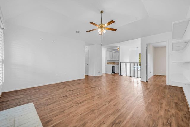 1910 Wildwood Lane, Richmond, TX 77406