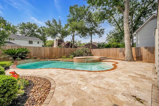 1910 Wildwood Lane, Richmond, TX 77406