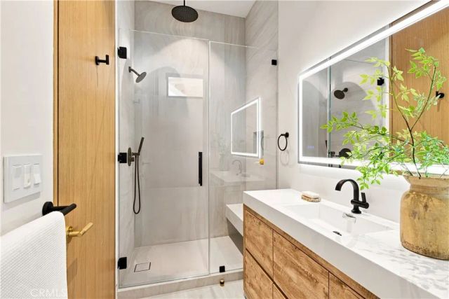 16966 Livorno Drive, Pacific Palisades, CA 90272