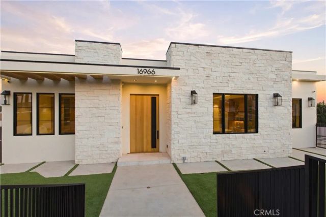 16966 Livorno Drive, Pacific Palisades, CA 90272
