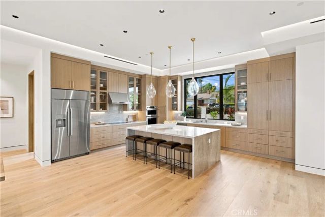 16966 Livorno Drive, Pacific Palisades, CA 90272