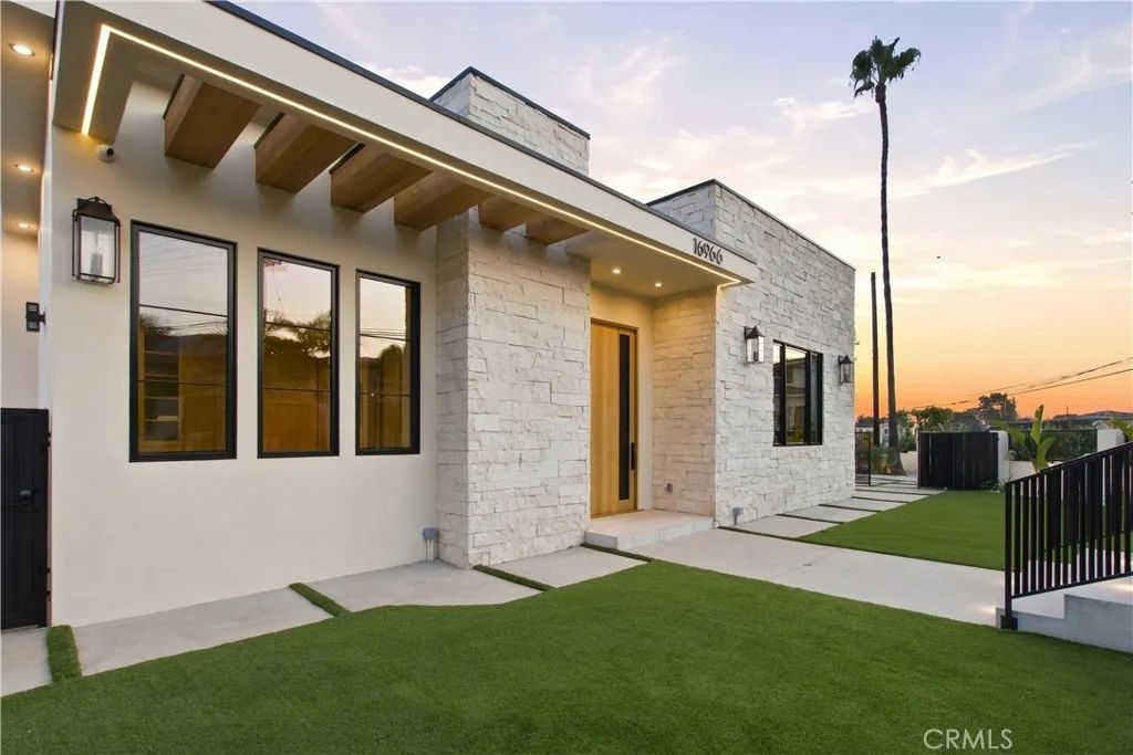 16966 Livorno Drive, Pacific Palisades, CA 90272