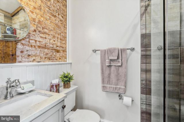 107 W 10TH AVE, Conshohocken, PA 19428