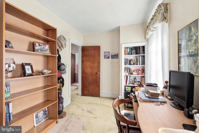 107 W 10TH AVE, Conshohocken, PA 19428