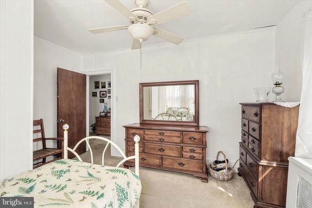 107 W 10TH AVE, Conshohocken, PA 19428