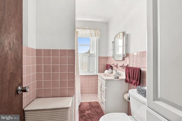 107 W 10TH AVE, Conshohocken, PA 19428