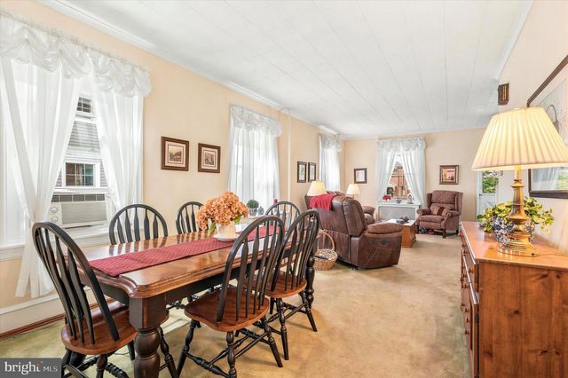 107 W 10TH AVE, Conshohocken, PA 19428
