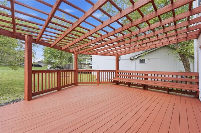 9000 N Oregon Avenue, Kansas City, MO 64154