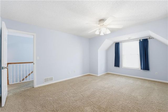 9000 N Oregon Avenue, Kansas City, MO 64154