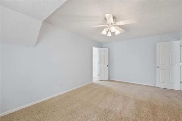 9000 N Oregon Avenue, Kansas City, MO 64154