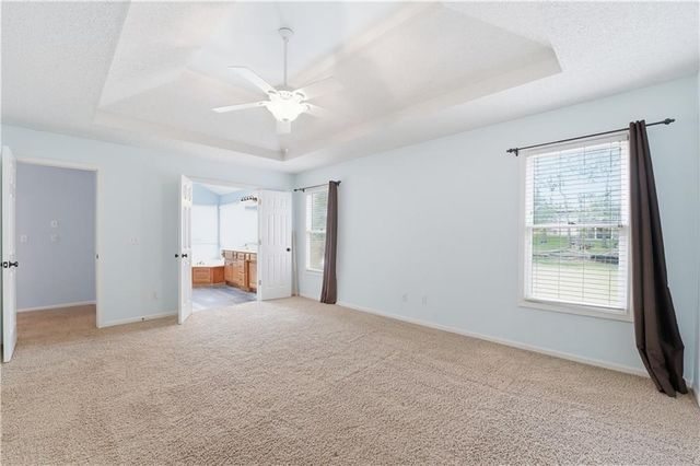 9000 N Oregon Avenue, Kansas City, MO 64154