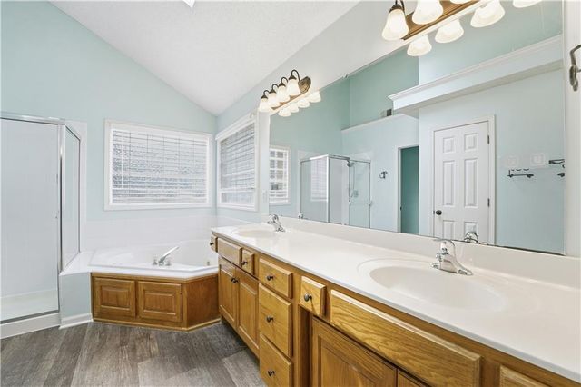 9000 N Oregon Avenue, Kansas City, MO 64154
