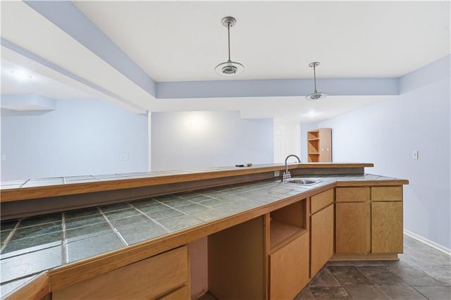 9000 N Oregon Avenue, Kansas City, MO 64154