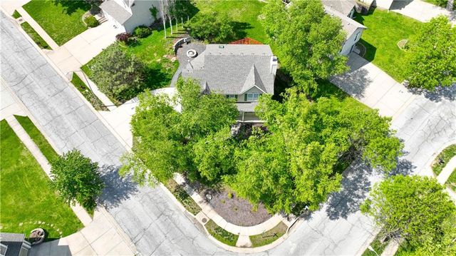 9000 N Oregon Avenue, Kansas City, MO 64154