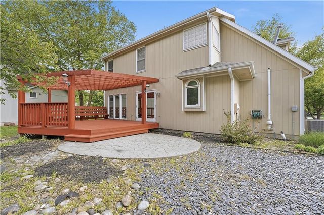 9000 N Oregon Avenue, Kansas City, MO 64154