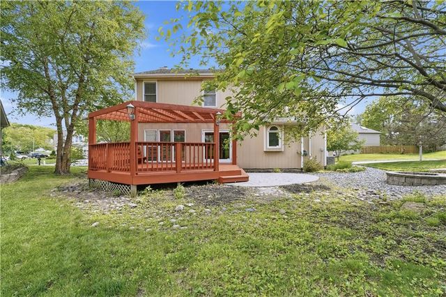 9000 N Oregon Avenue, Kansas City, MO 64154