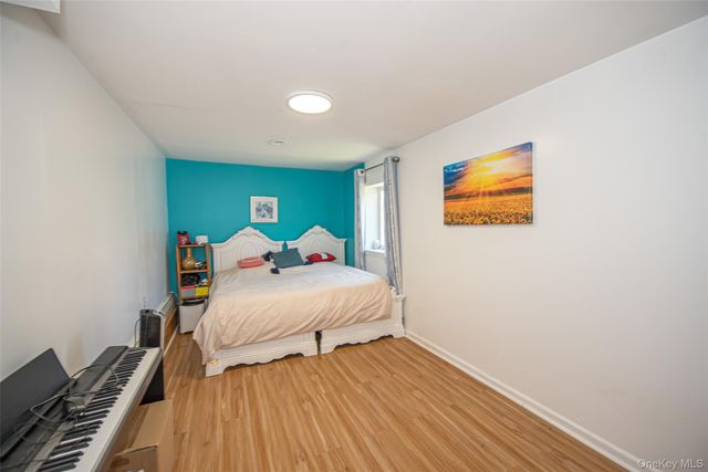 36 Middle Lane, Jericho, NY 11753