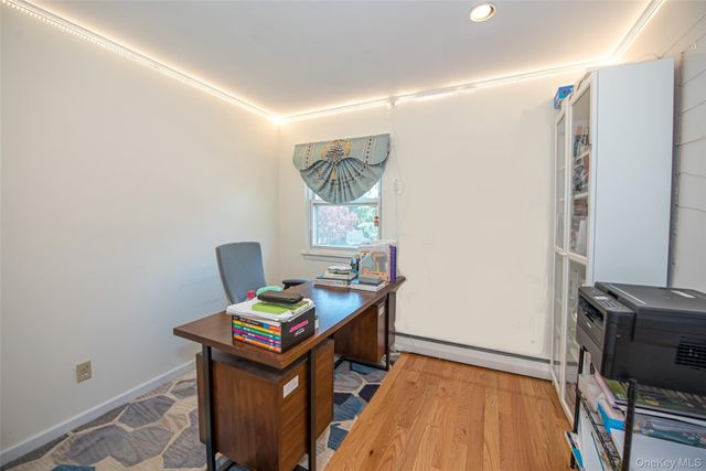 36 Middle Lane, Jericho, NY 11753