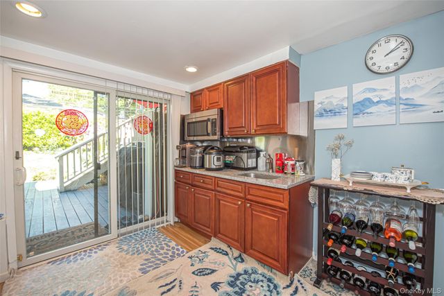 36 Middle Lane, Jericho, NY 11753