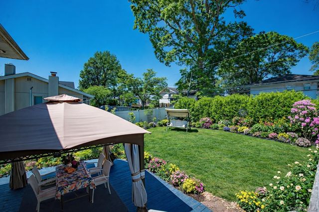 36 Middle Lane, Jericho, NY 11753