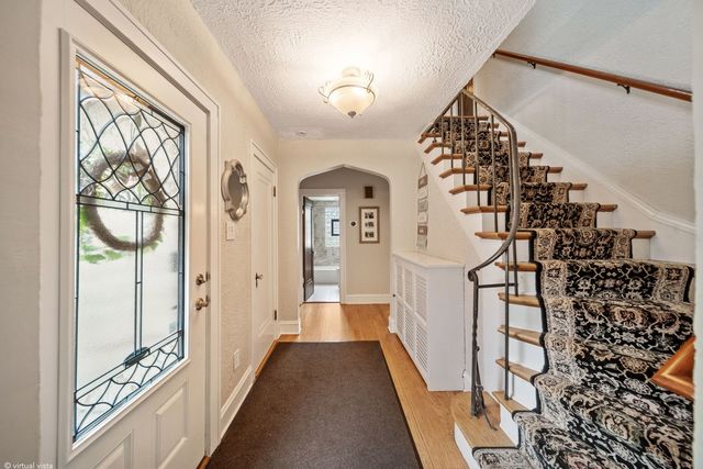 397 S Holly Avenue, Elmhurst, IL 60126